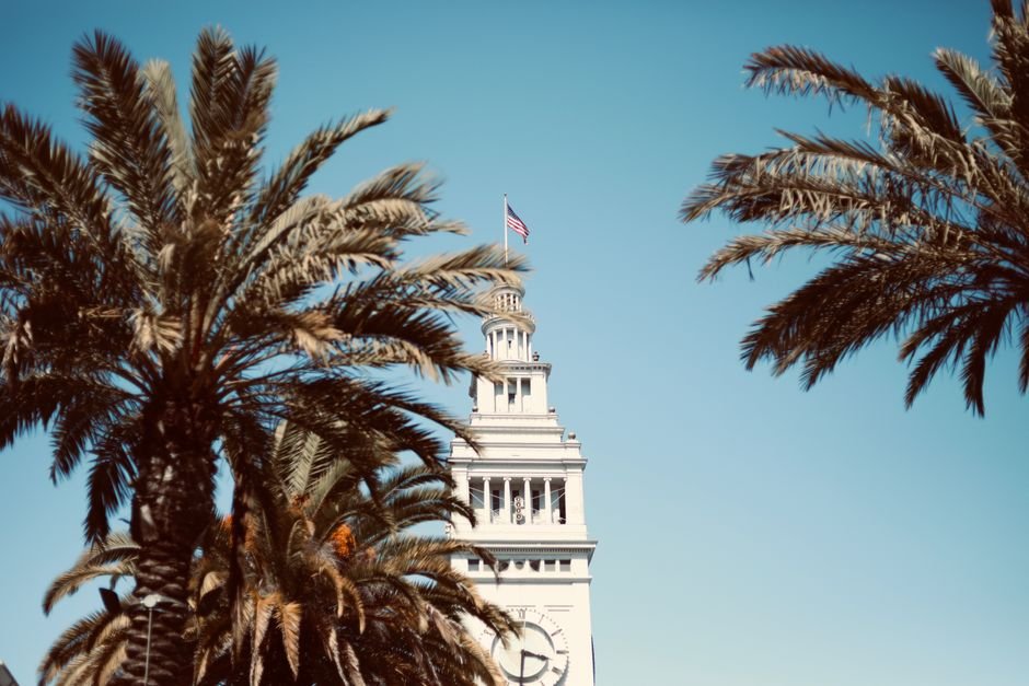 Decoding California Travel: Modern Tech vs. Timeless Charm in Golden State Adventures